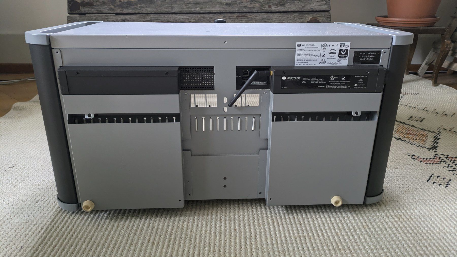 Caricabatterie: iPad Ladestation (Bretford HE406 PowerSync Station 20) – Usato da Thun venduto da arkazwuck 3