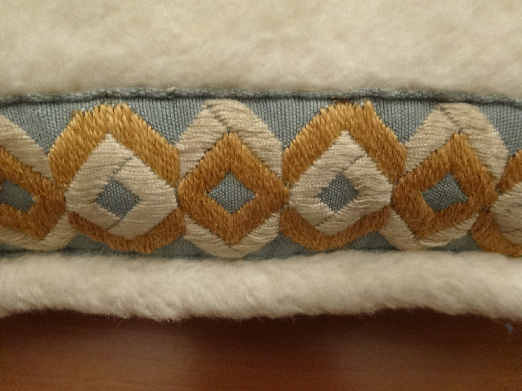 Cuscini: Grand coussin en peluche - Pièce unique – Nuovo e nell'imballaggio originale da Biel/Bienne venduto da milamila02 3