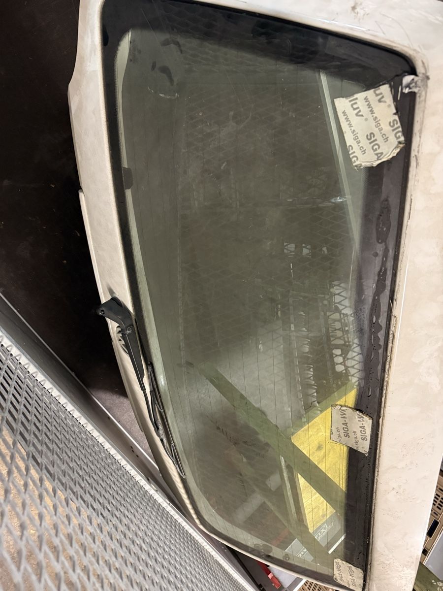 VW Tutti pezzi di ricambio auto: Vw Golf 3 Gti Heckklappe Heckdeckel – Usato da Bettlach venduto da mehr86 1