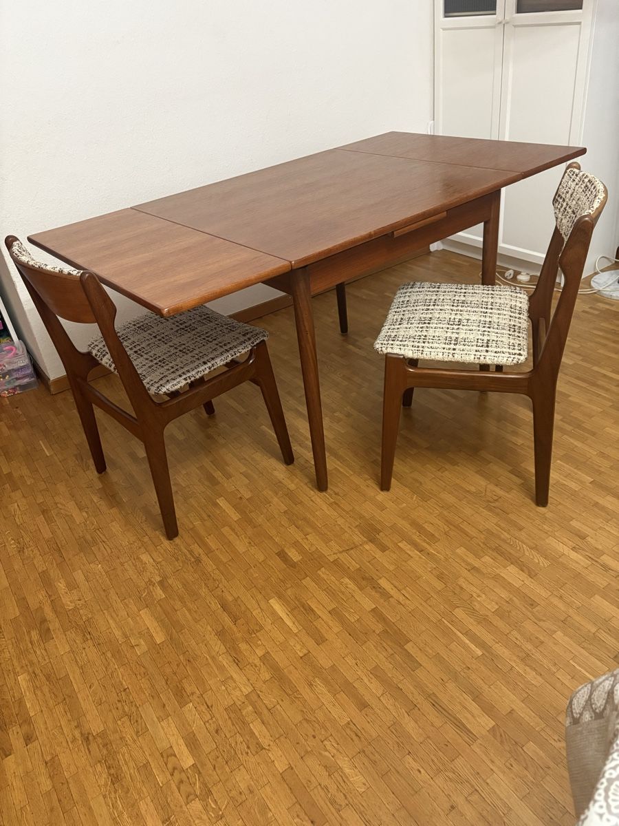 Tavoli: Magnifique table en Tech vintage  – Usato da petit lancy venduto da FerreiraLuis 2