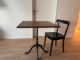 Bistrotisch Holz mit Gusseisen Fuss gebraucht Zustand