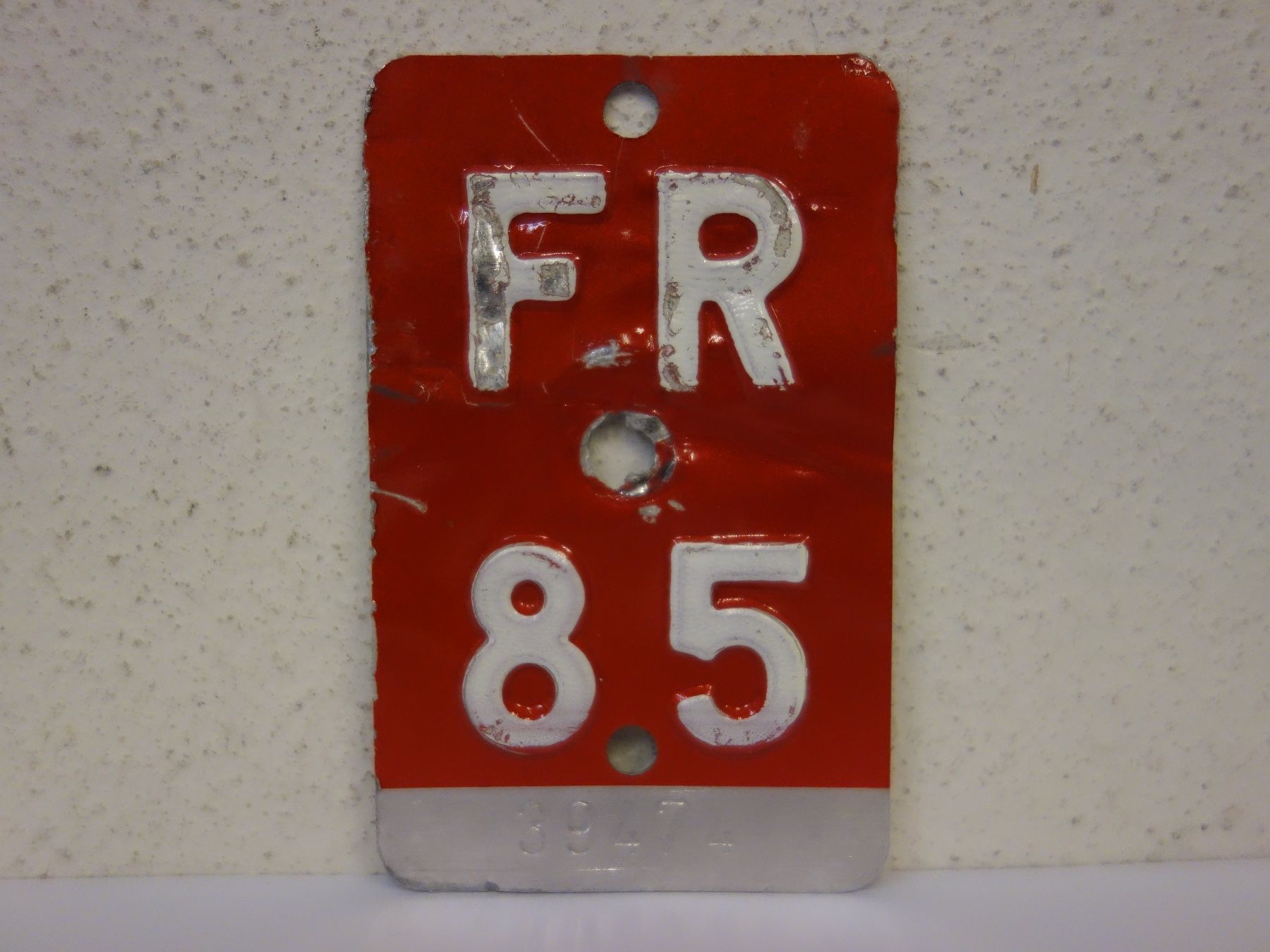 Schilder: FR 85 VELONUMMER - FAHRRADSCHILD – Gebraucht aus Kerzers von zimmergruen