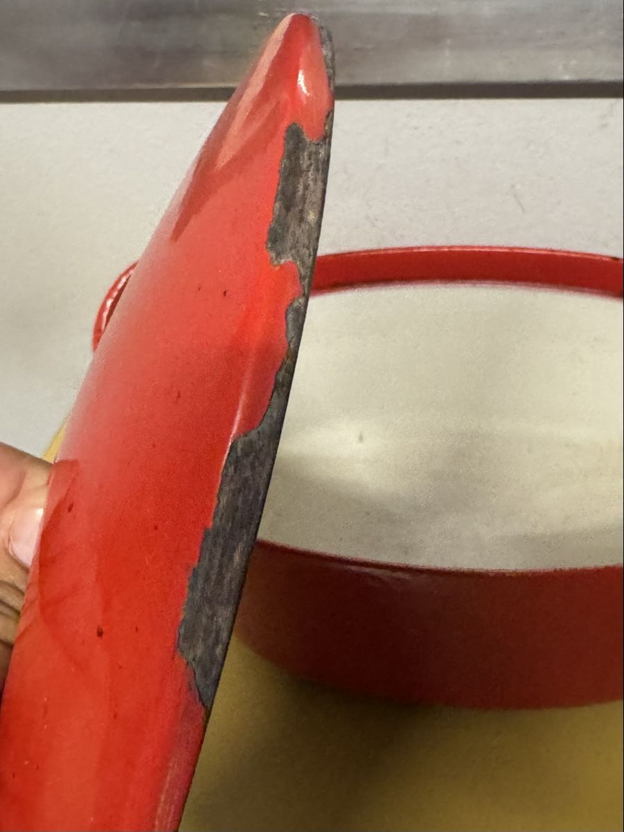 Casseroles: Emaille Bräter rot oval mit Deckel  Gebraucht  – D'occasion à Schlieren par Freundlich02 5