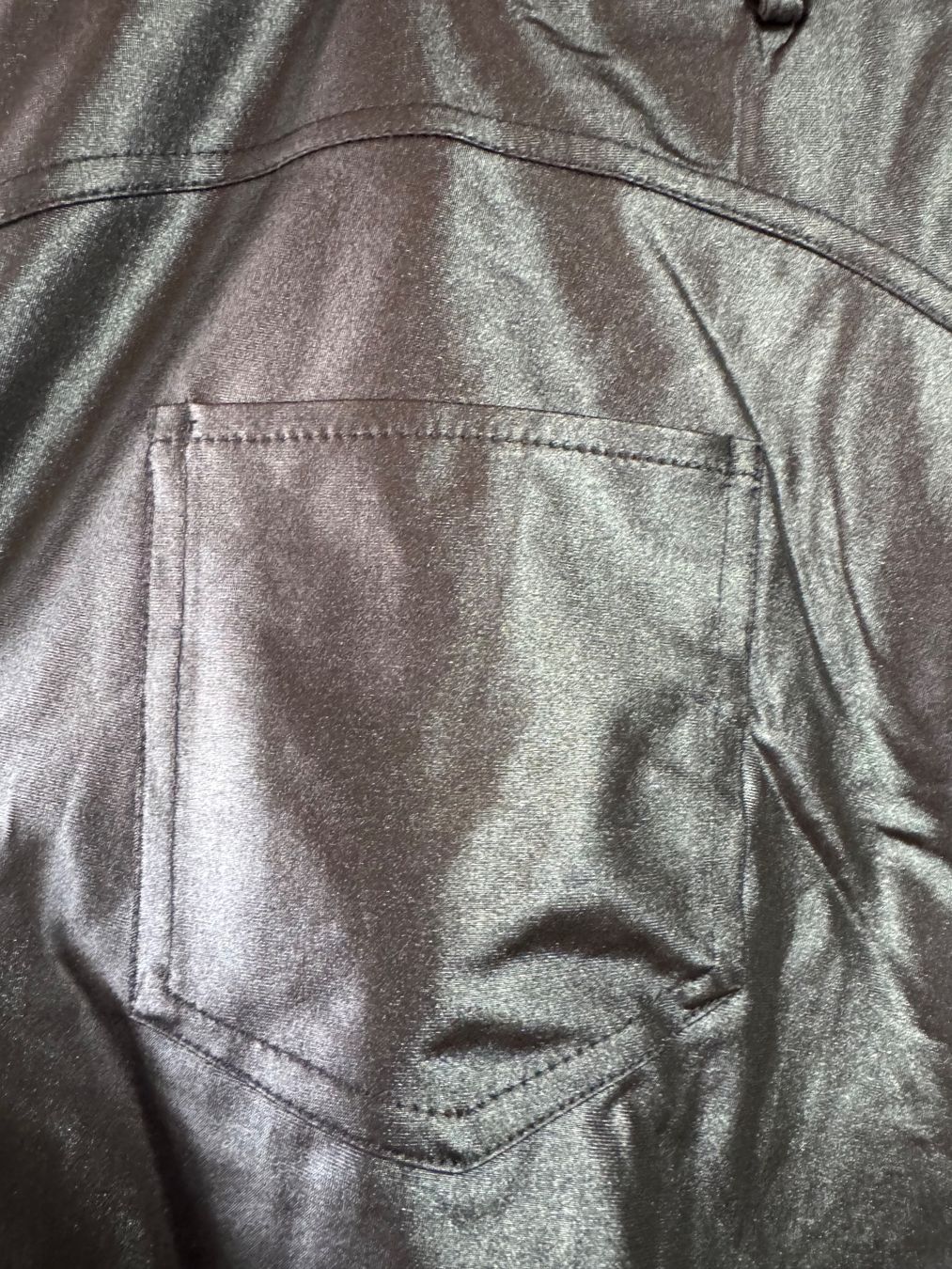 Pantaloni: Schöne glänzende Hose Gr L – Usato da Grosswangen venduto da SALE_SALE_SALE 3