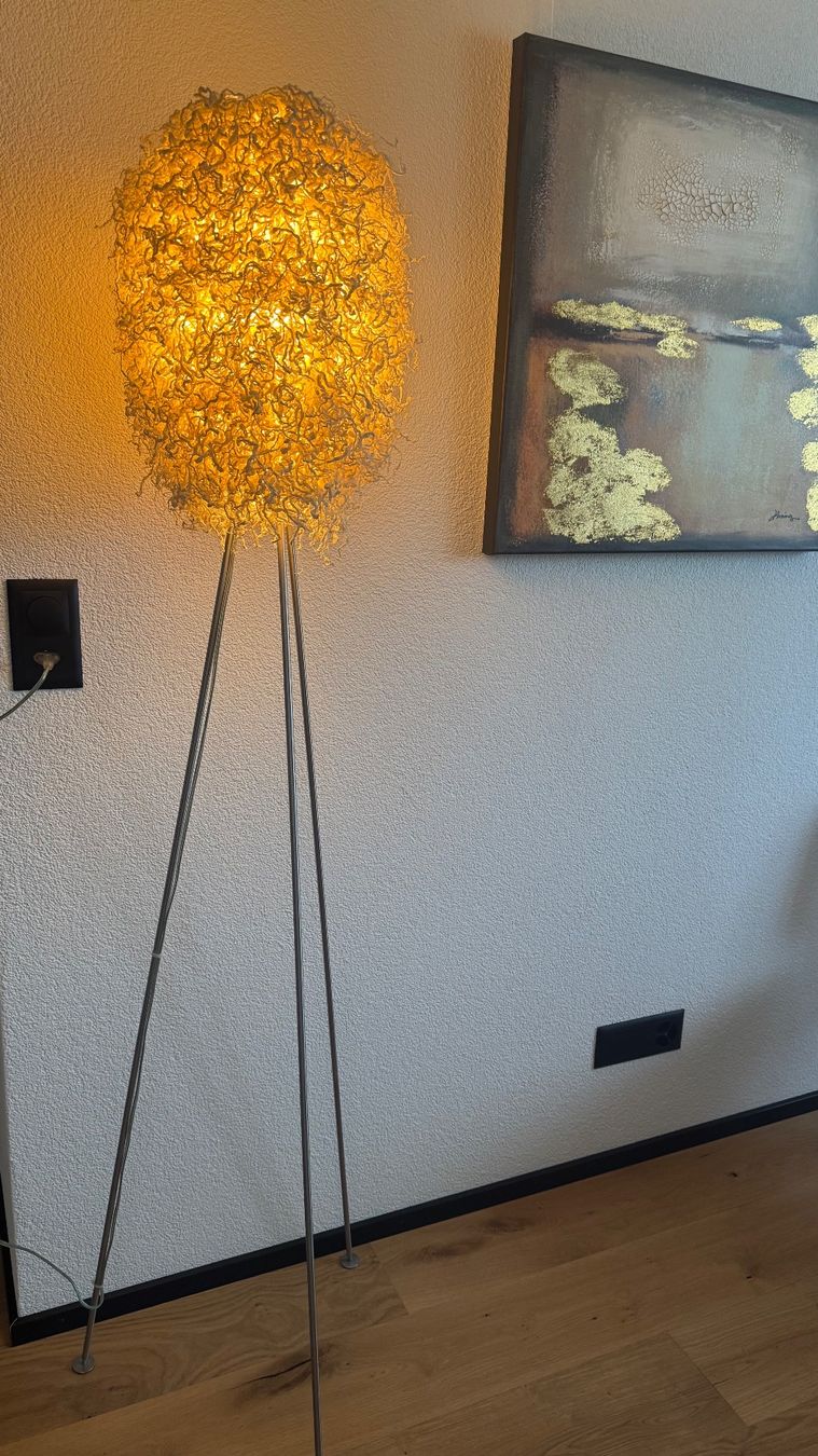 Lampade: Design-Stehleuchte mit LED – Usato da Lohn-Ammannsegg venduto da nw74 2