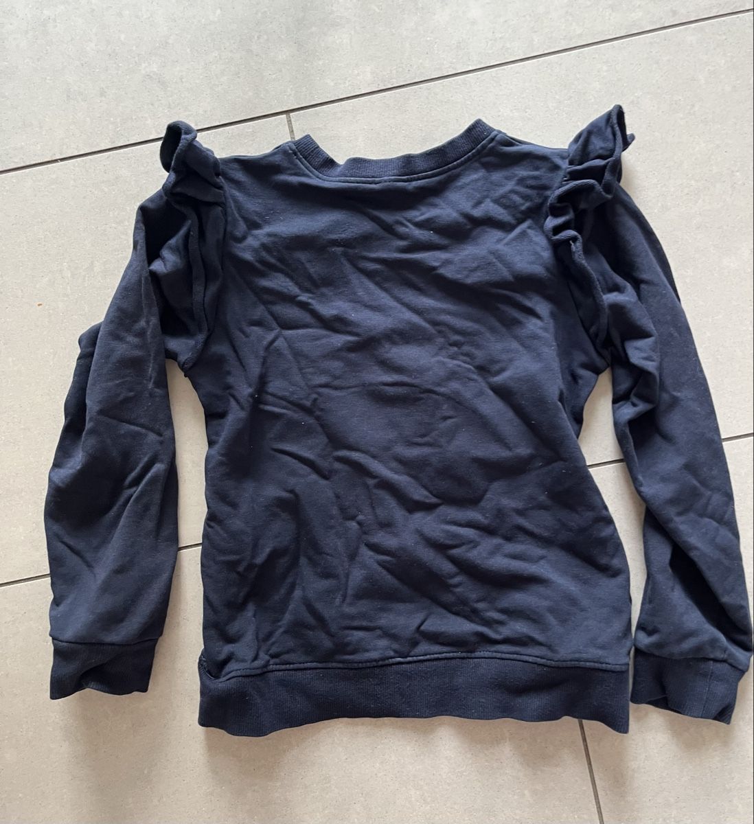 Pullover & Sweatshirts: Dunkelblauer Mädchen Pullover, Gr. 116 – Gebraucht aus Zürich von jmg_8005 1