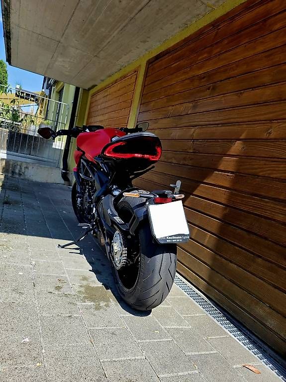 MV Agusta Strada: MV Agusta Dragster Rosso 35KW – Usato da Regensdorf venduto da Melo_Maru 2