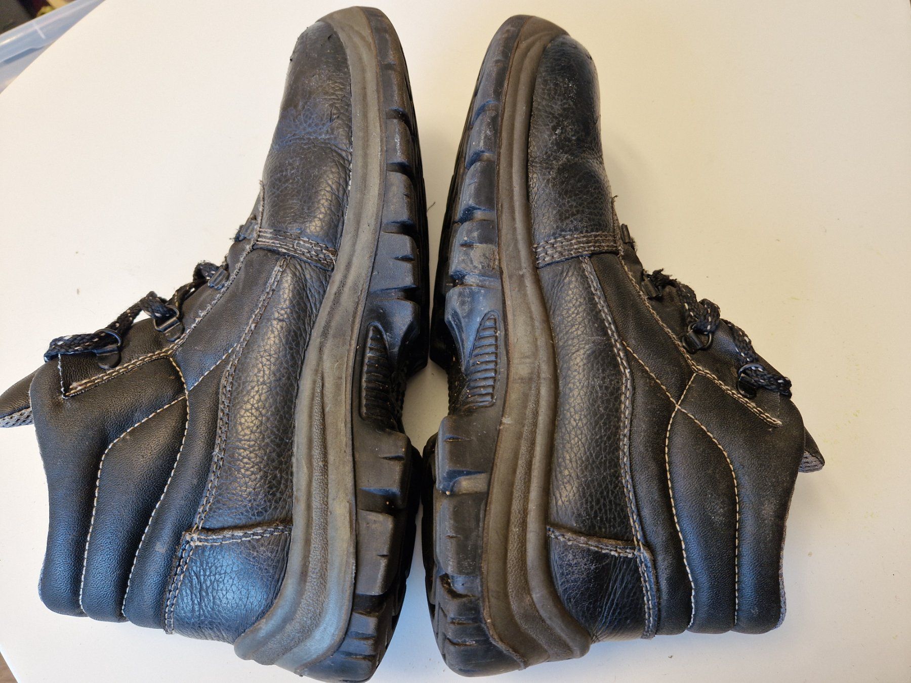 Scarpa Scarpe da uomo: Robuste Arbeitsstiefel Scarpa Größe 43 – Usato da Wettingen venduto da mor_76q7 2