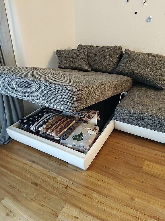 Sofas: Bett/Ecksofa – D'occasion à Thun par Offerte_Filippo 2