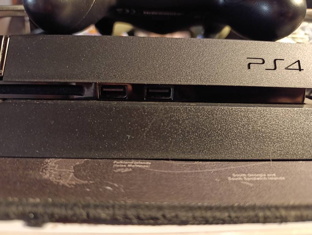 Console: PS4 et accessoires – Usato da yvonand venduto da JeremyC25 2