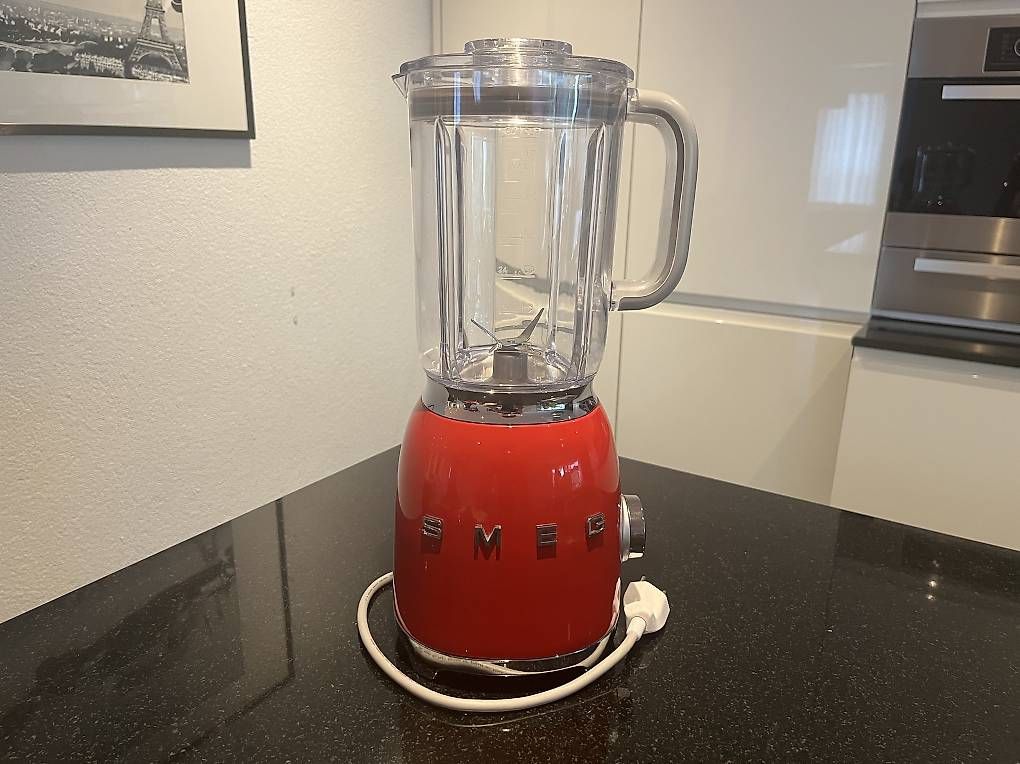 Elettrodomestici da cucina: SMEG Blender Red – Usato da Allschwil venduto da maximelanglade 1