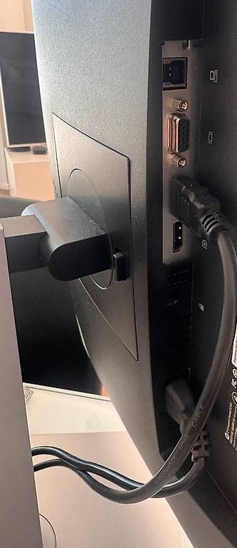 Monitor: 24 Zoll HP Screen – Usato da Othmarsingen venduto da Bianchi05 2