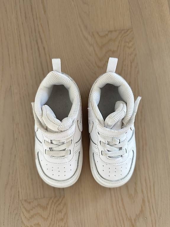 Chaussures garçon: Kleinkind Sneaker nike weiss – D'occasion à Malters par frangecko 2