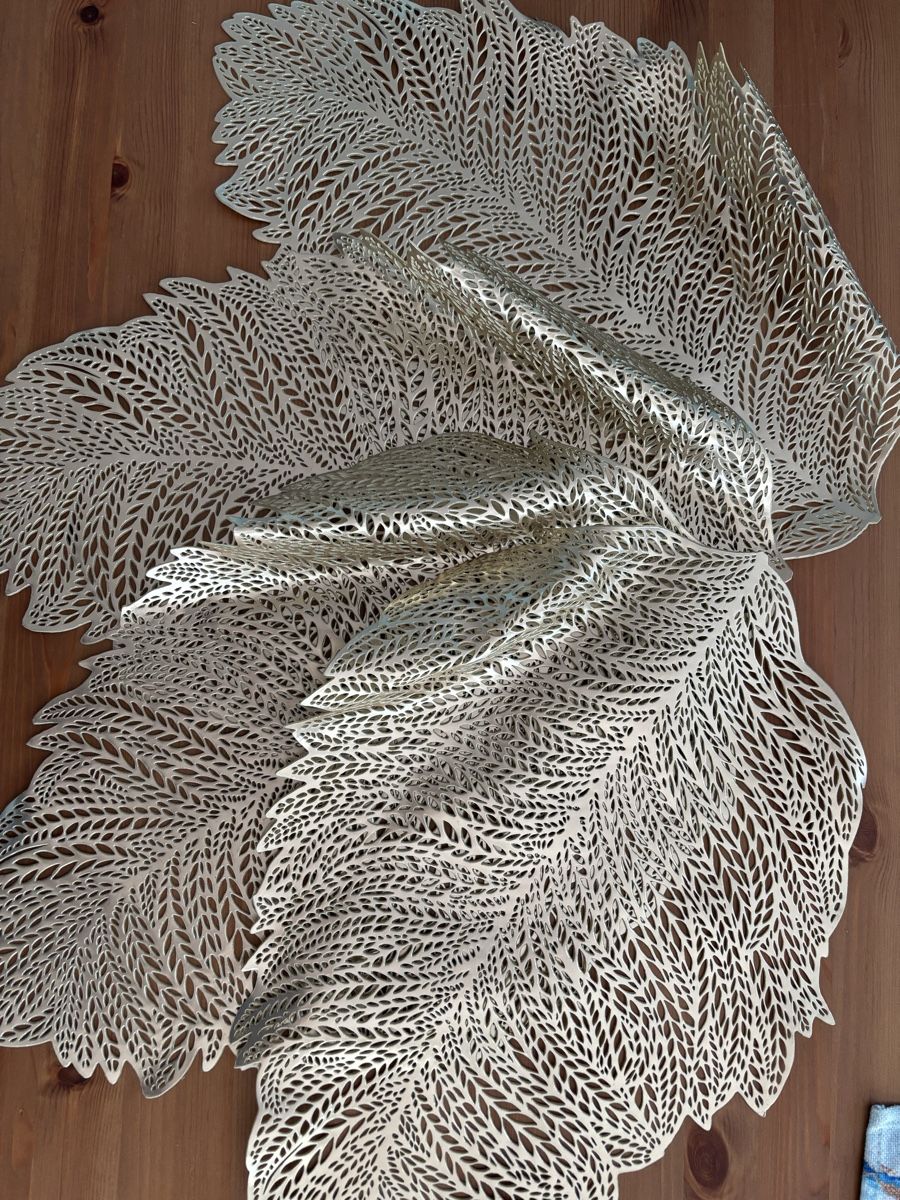 Alle Dekorationen: Gold Tischset Blatt - Neu – Neu (gemäss Beschreibung) aus Arlesheim von MR_M_B