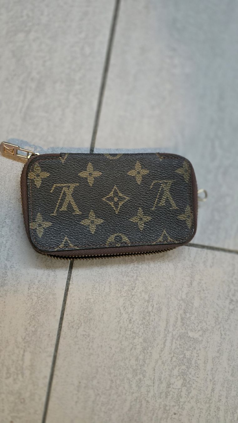 Louis Vuitton Altro in  Abbigliamento & Accessori: Original Louis Vuitton Key Pouch / Schlüsselmäppchen – Usato da Untersiggenthal venduto da JayRoguehand