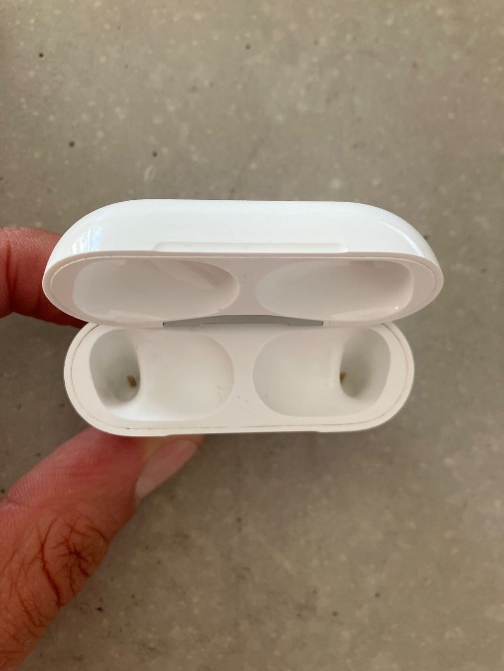 Apple Kopfhörer: APPLE Air Pods Pro 2 – Gebraucht aus Lausanne von mr.v 3