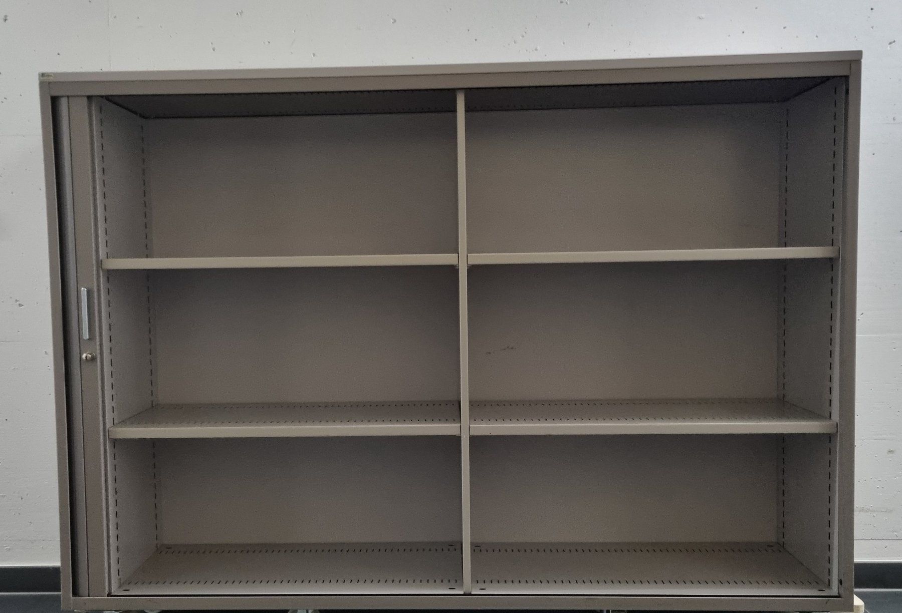 Lista Armoires: Querrolladenschrank LISTA – D'occasion à Dübendorf par topo73 1