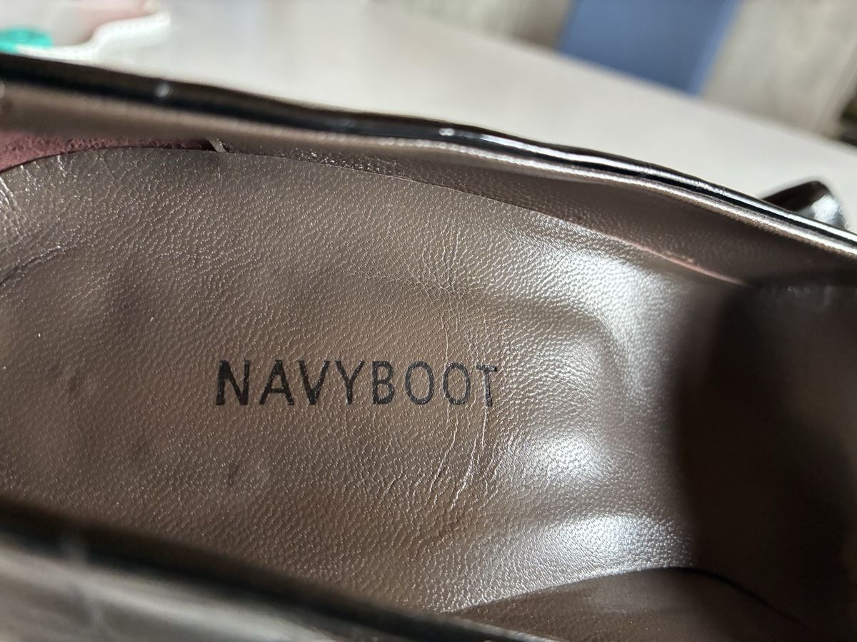 Navyboot Scarpe da donna: Lack Pumps mit Kroko Optik von Navyboot – Usato da Bibern SO venduto da goldenblue 3