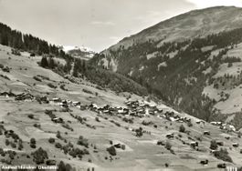 Andiast   GR  im Bündner Oberland       um 1956