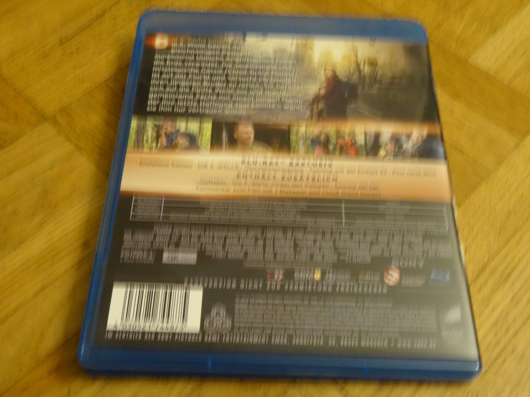 Tutti i DVDs: Die 5 Welle BLU-RAY – Usato da Olten venduto da Disc-Verkauf 2
