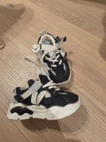 Coole Kinderschuhe, Grösse 23, Schwarz-Weiss, Top Zustand!
