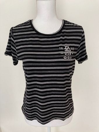 T-Shirt S