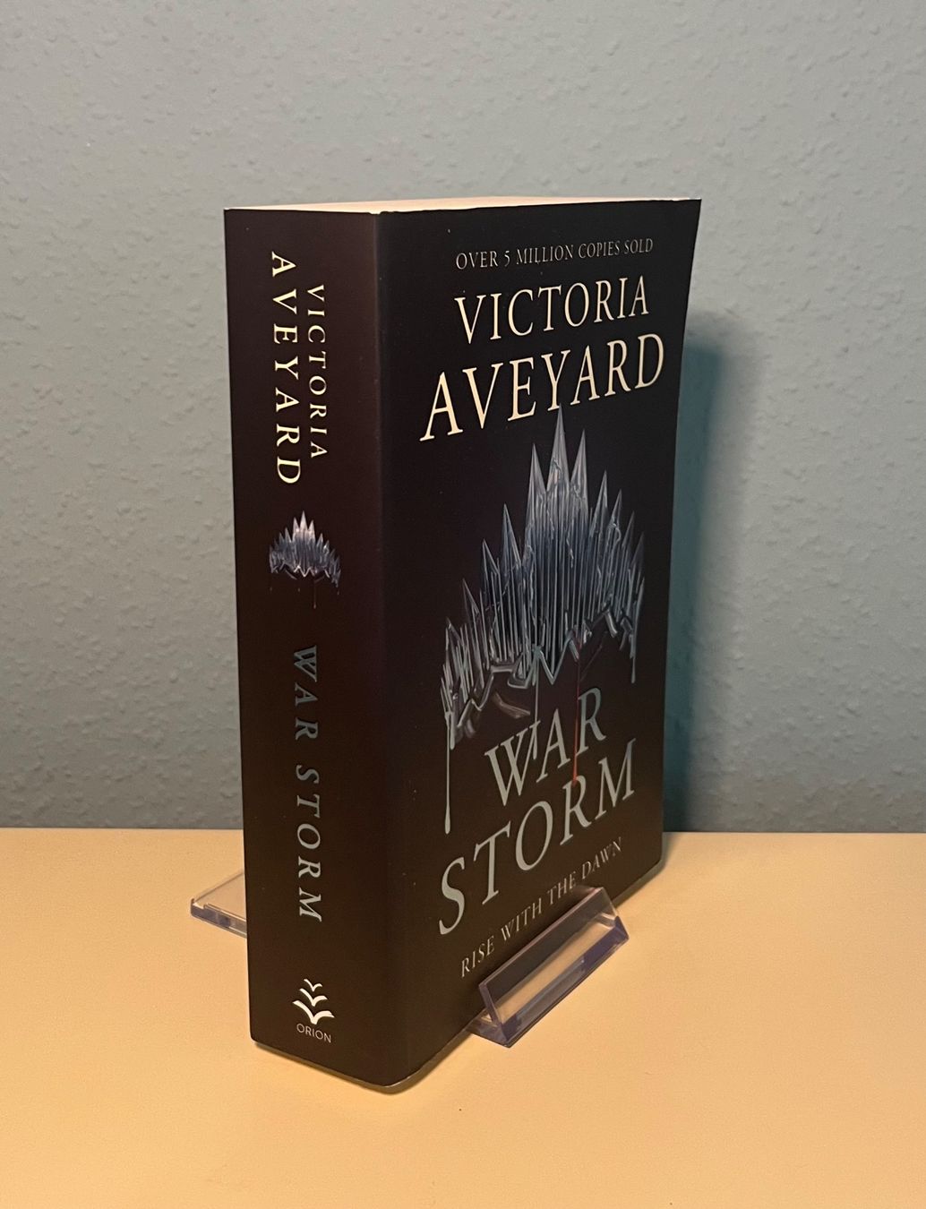 Livres: War Storm, Victoria Aveyard, englisches Buch – Neuf (Voir description) à Zürich par bib_trj7 1