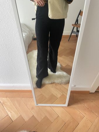 Cordhose Second Female