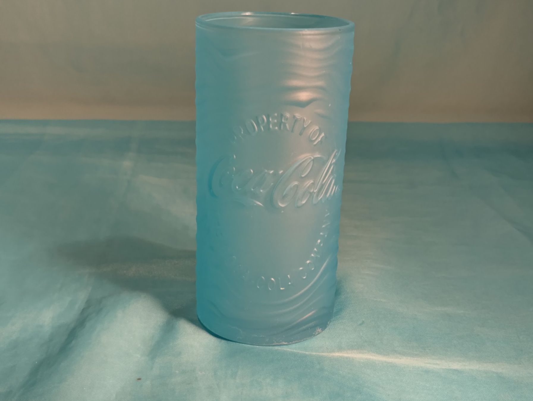 Coca-Cola Bicchieri: CocaCola Trinkglas, hellblau, 2025 – Nuovo (secondo la descrizione) da Bellach venduto da JingleCherry