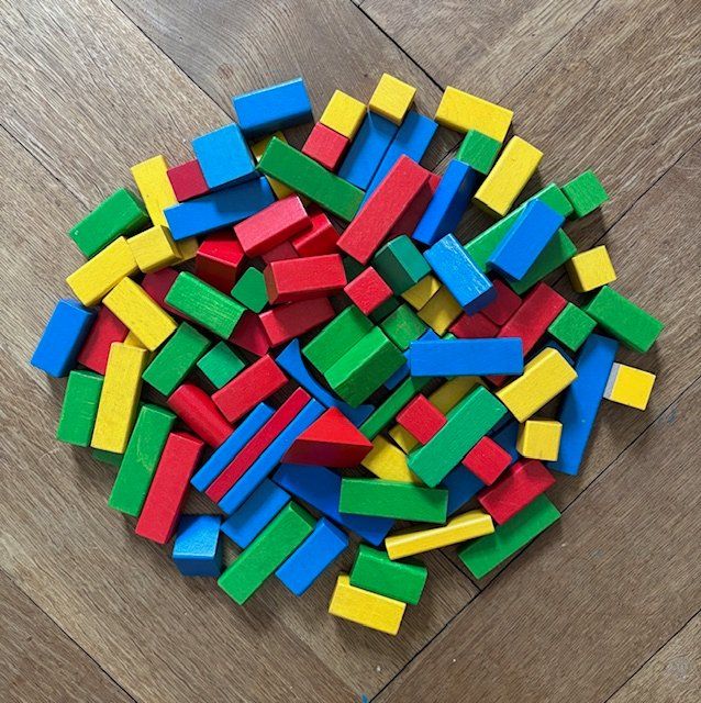 Spielzeuge: Holzklötze – Gebraucht aus Basel von nin_gs5f