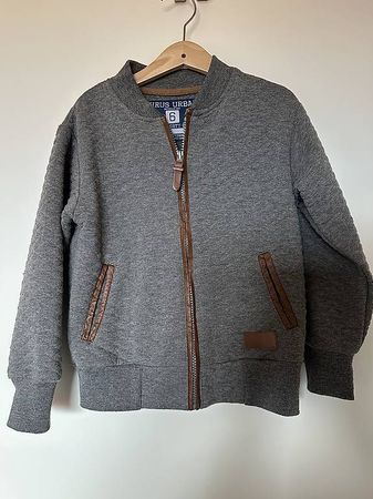 Jacke in Gr. 116/122