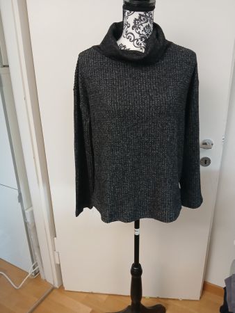 Kuscheliger Damen Rollkragenpullover Gr. M