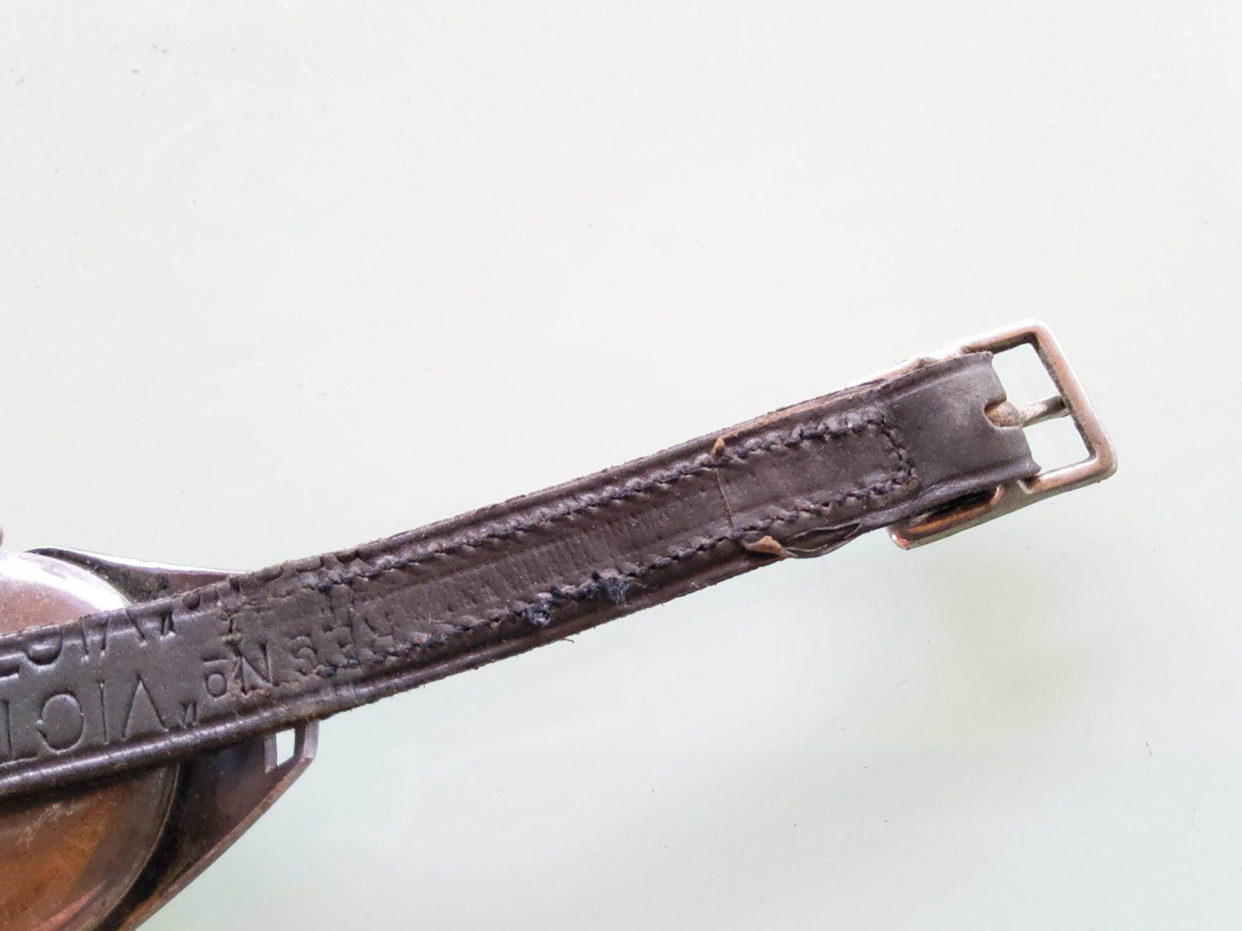 Uhren: Montre bracelet mécanique  – Defekt aus Malleray von Broc-Mo 7