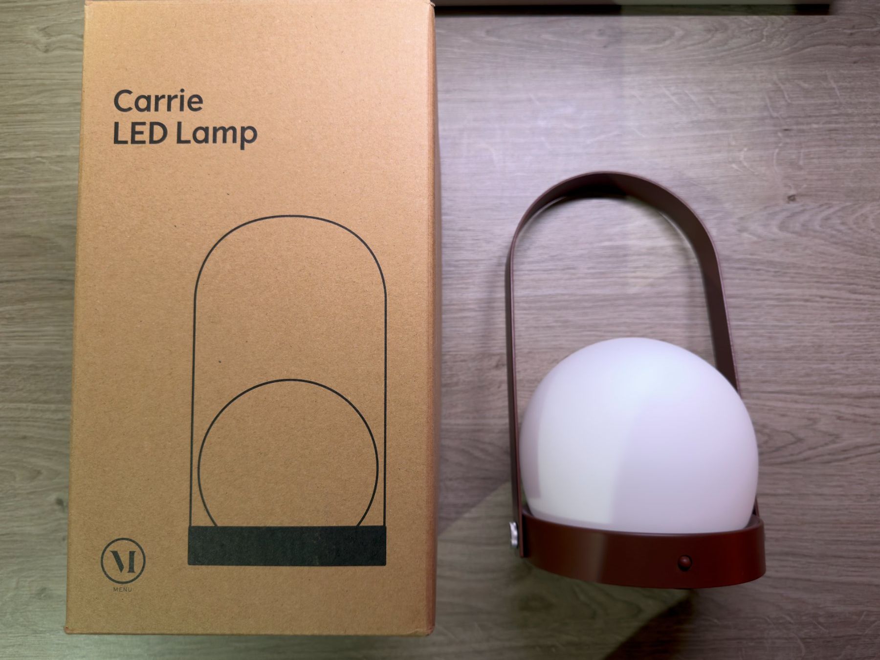 Lampade: Carrie LED Lamp Rot – Usato da Zollikon venduto da Zak12 1