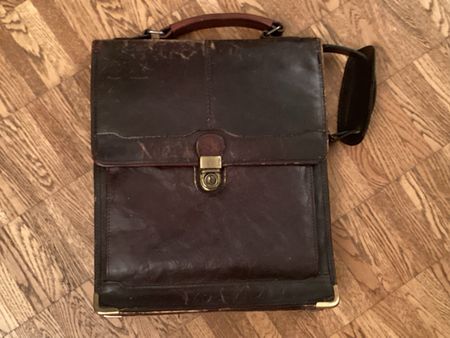 Ledertasche braun mit Schultergurt