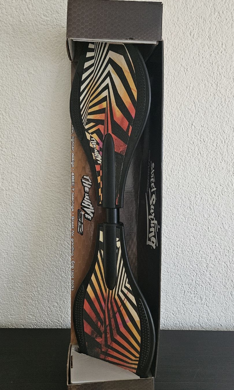 Skateboards: Waveboard Skateboard  "Neu"  – Nuovo e nell'imballaggio originale da Uster venduto da esko.swiss 1