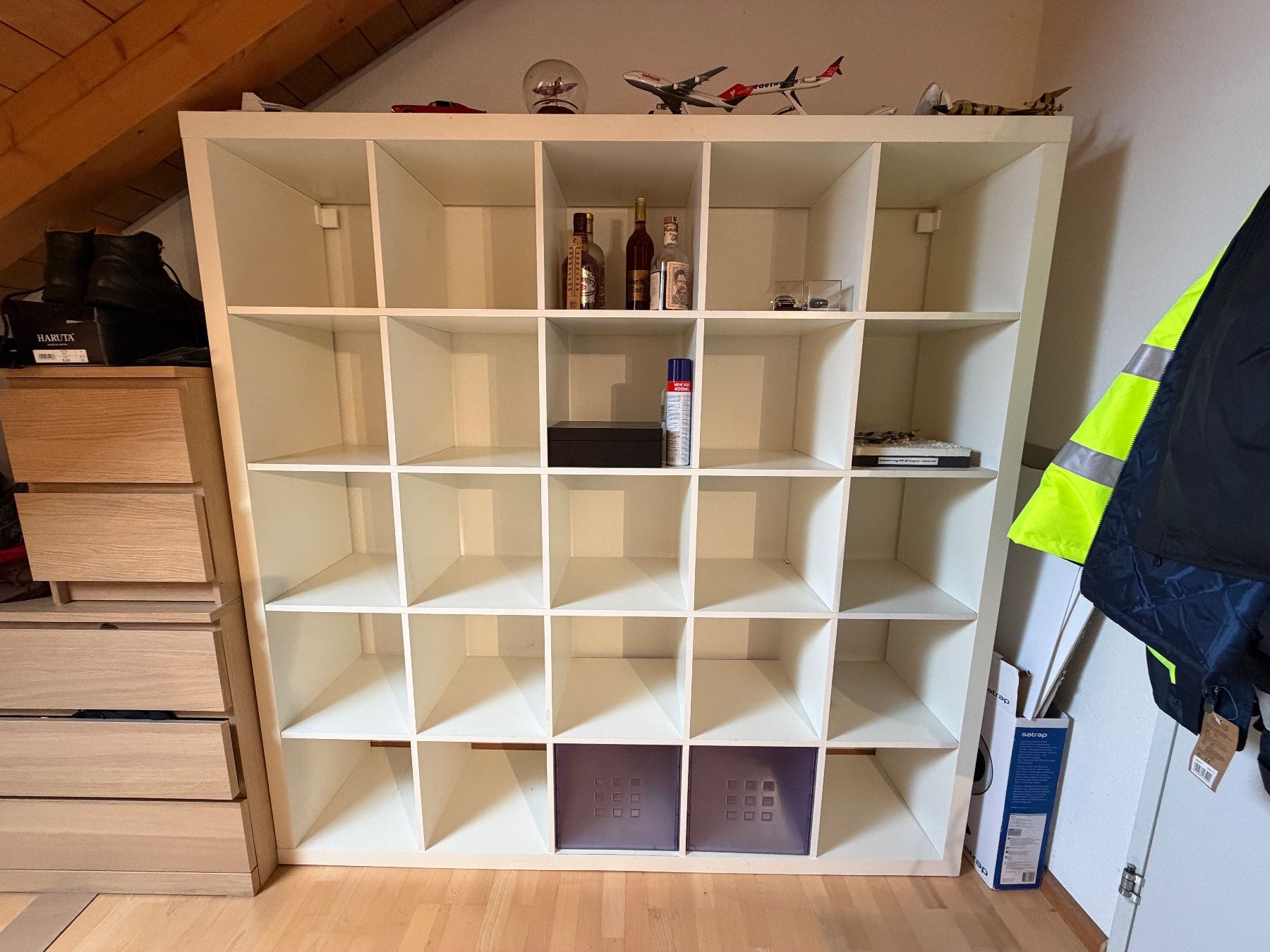 Ikea Scaffali: KALLAX 5 × 5 (Gratis) – Usato da Stallikon venduto da Bubazone