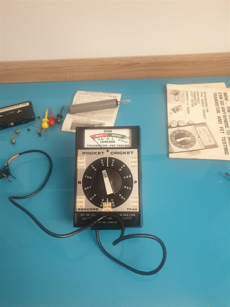 Misurare: SENCOR TF-40 TRANSISTOR/FET TESTER POCKET – Usato da Reinach AG venduto da softwareladen 2