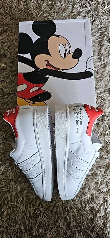 Herrenschuhe: Adidas Superstars Micky Mouse Edition – Neu (gemäss Beschreibung) aus Recherswil von sve_ctc9 3
