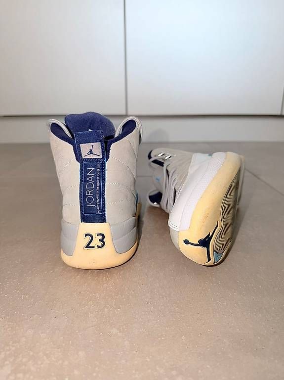 Scarpe da uomo: Nike Air Jordan 12 – Usato da Märstetten venduto da sha_9p7c 1