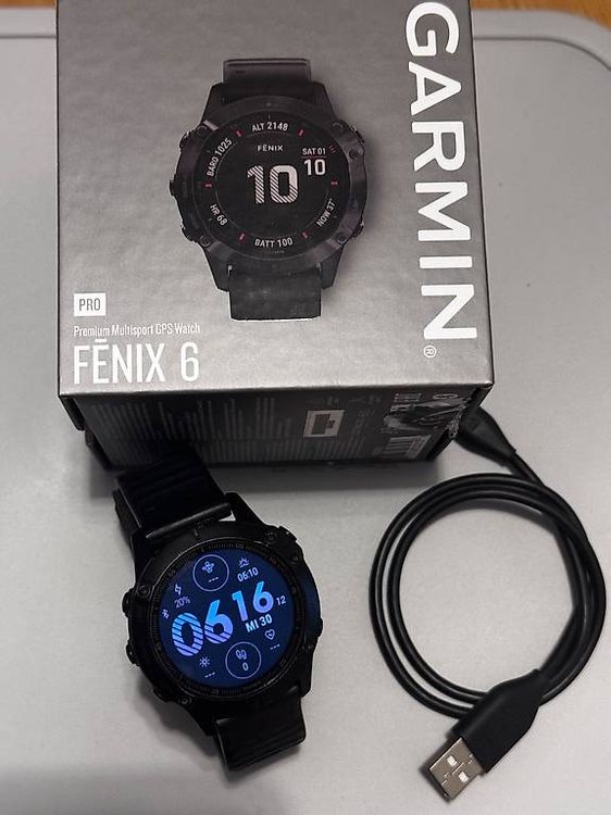 fēnix® 6 – Pro Solar Edition (Titane Cobalt Blue avec bracelet Whitestone
