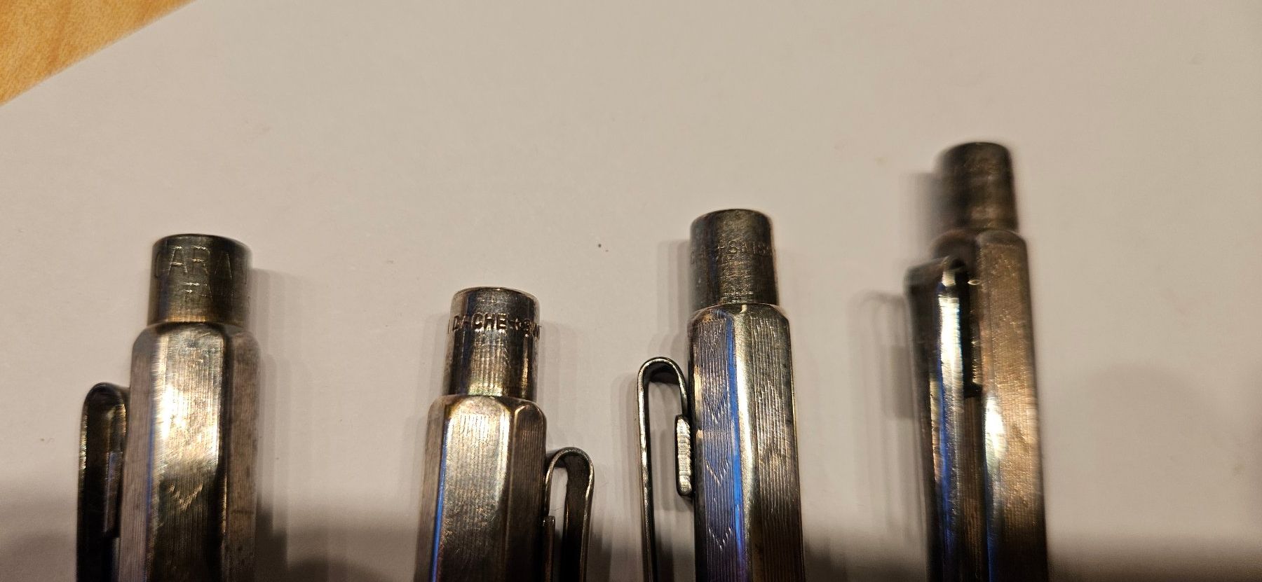 Caran D'Ache Stifte & Marker: 4 Stk Kugelschreiber SILBER – Gebraucht aus ZIHLSCHLACHT von Raja9 9