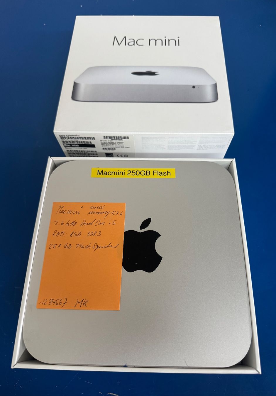 Apple PC: Mac Mini, 250 GB Flash Speicher + 27' Philips Bildschirm. – Usato da Eggersriet venduto da Don-M 1