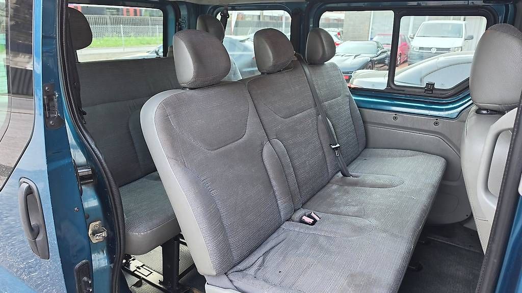 Renault Veicoli commerciali: RENAULT TRAFIC 9 POSTI ARIA CONDIZIONATA – Usato da Cresciano venduto da Gafe2009 6