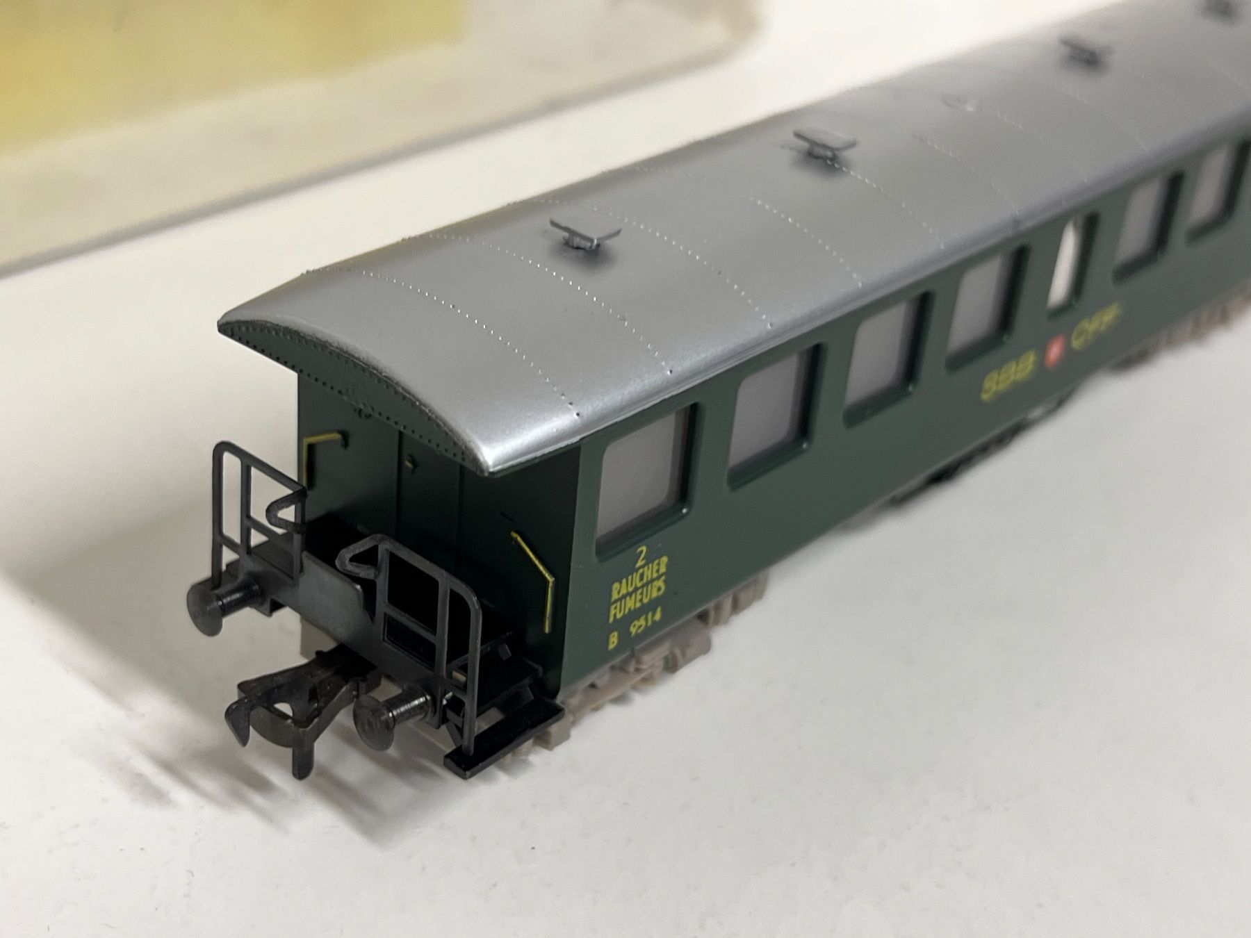 Fleischmann Modellini di ferrovie: Fleischmann 2.Kl. SBB CFF FFS  H0 DC – Usato da Neuenhof venduto da ludovicco 3