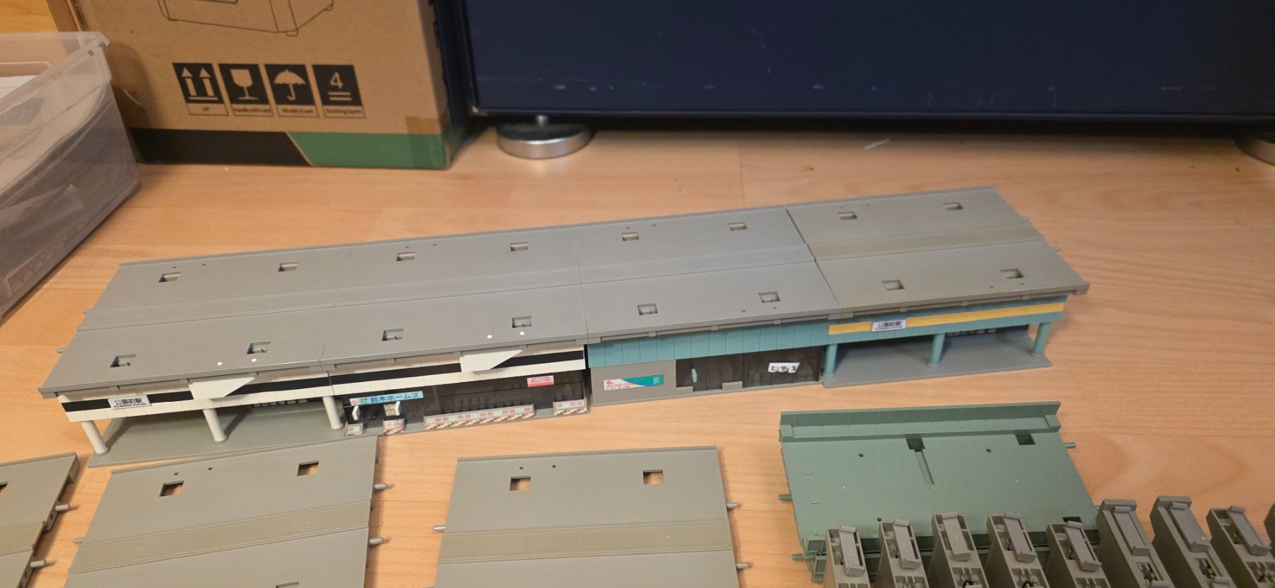 Modellini di ferrovie: Tomix spur N Hochbahnstationen set – Usato da Hochfelden venduto da Danizh0 3