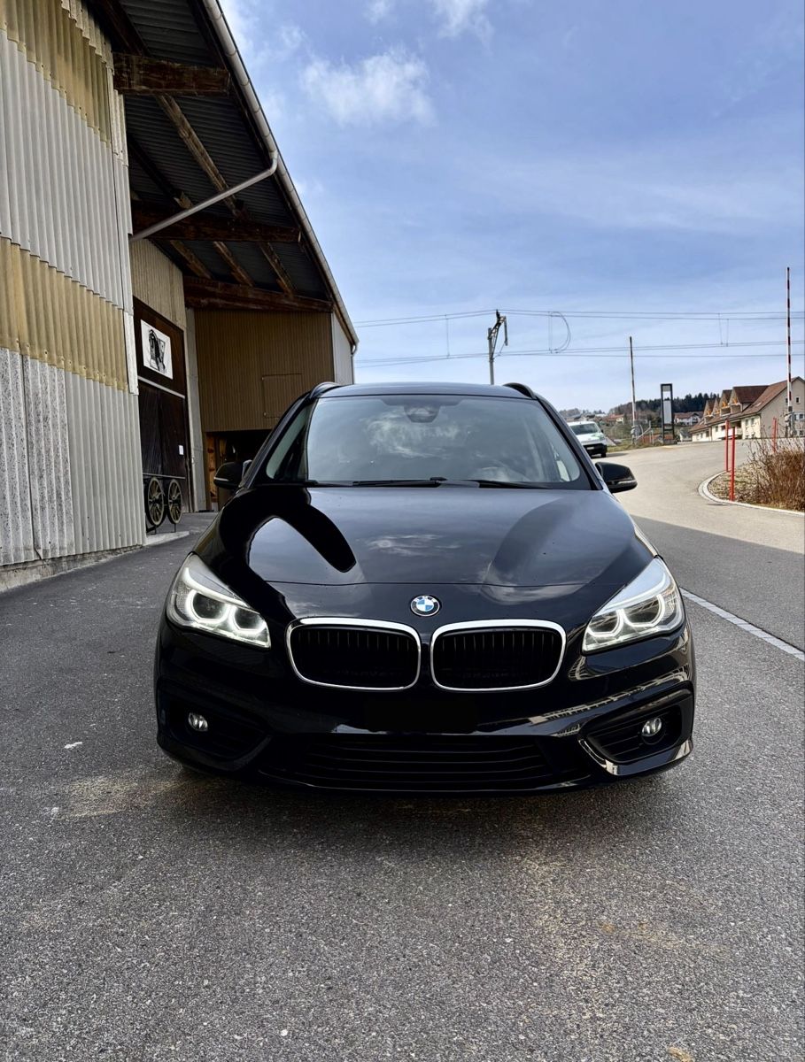 Autos: Bmw 218D / Tourer / Automat /ab 500.- Fr – Gebraucht aus Oberuzwil von S_Tar