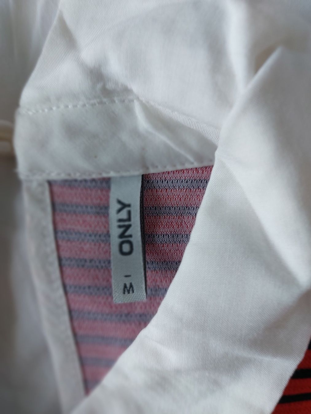 Only Maglioni & Felpe: Très joli pull rayé Only Taille M NEUF – Nuovo (secondo la descrizione) da Ostermundigen venduto da jul_7t8v 3