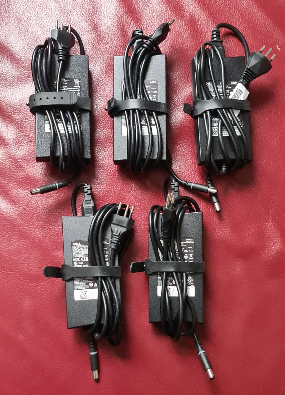 Dell Caricabatterie: 5x Dell 130W Ladekabel – Usato da zürich venduto da R-N-J