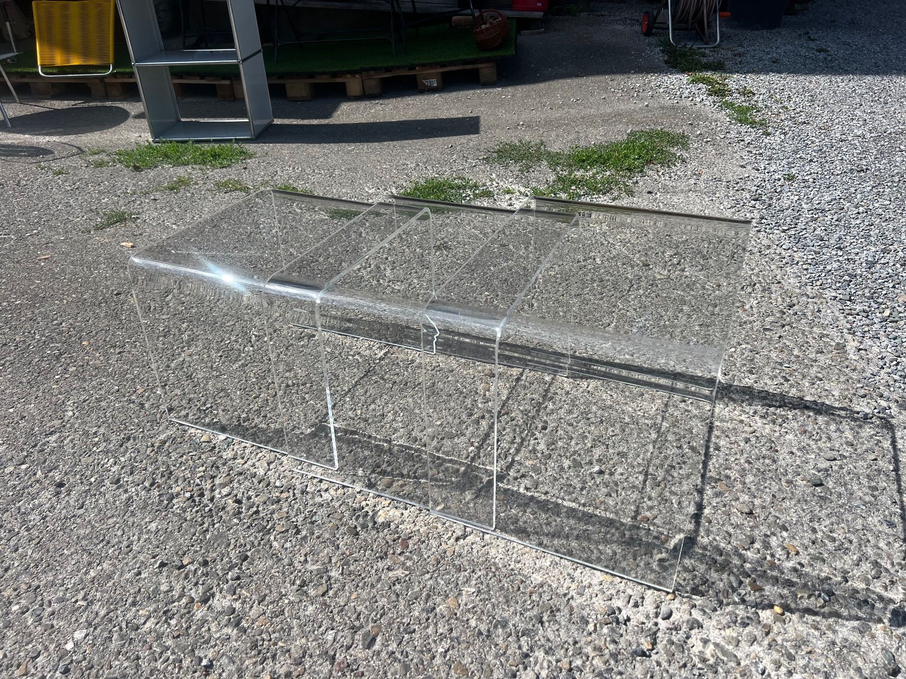 Tavoli: 3 er Set Plexiglas Tische – Usato da Otelfingen venduto da Yossi-68